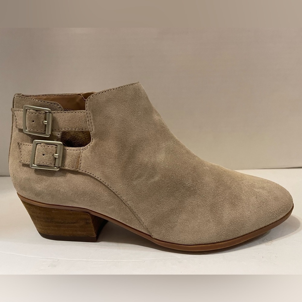 Clarks Artisan Tan Suede Ankle Boots Booties Size 9 1/2 M - Picture 4 of 11